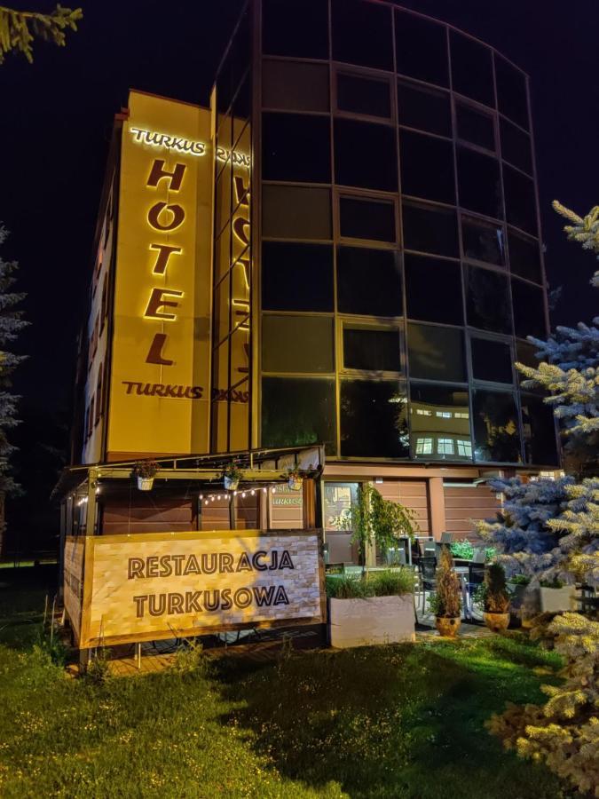 Hotel Turkus ยาโรสวาฟ ภายนอก รูปภาพ