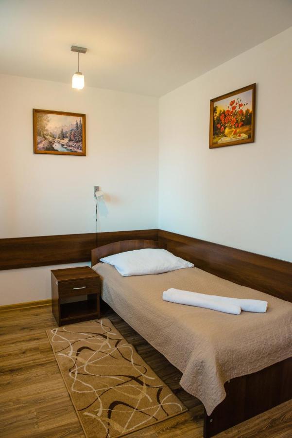 Hotel Turkus ยาโรสวาฟ ภายนอก รูปภาพ